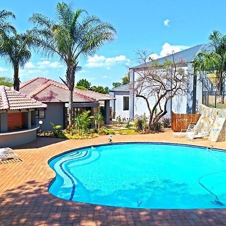 Ultimate Sky _ 2 Bedroom Villa Pretoria-Noord Extérieur photo