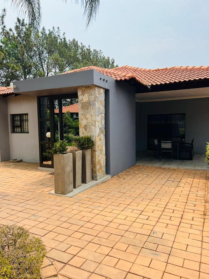 Ultimate Sky _ 2 Bedroom Villa Pretoria-Noord Extérieur photo