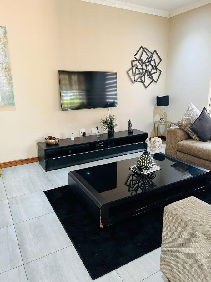 Ultimate Sky _ 2 Bedroom Villa Pretoria-Noord Extérieur photo